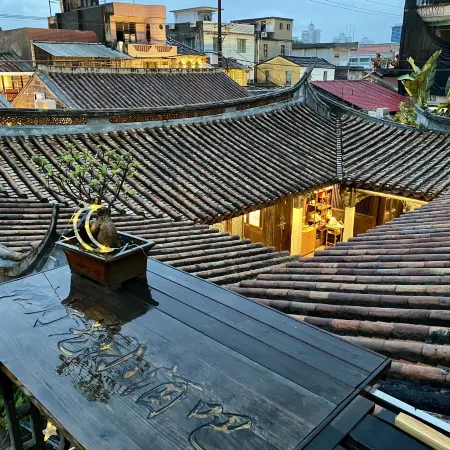 Lin Family Courtyard Homestay (West Street Kaiyuan Temple) Отели рядом с достопримечательностью «Музей Цюаньчжоу»