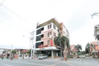 RedDoorz Plus at MM Hotel Las Pinas