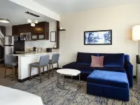 Residence Inn by Marriott Los Angeles L.A. Live Отели рядом с достопримечательностью «Театр «Майкрософт»»