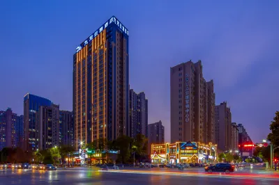 Jiujiang Jiulong Yunjing Hotel Hotels in Eight Mile Lake District