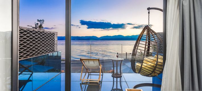 Dali Spirited Away Panoramic Sea View Guesthouse (Erhai Ecological Corridor San Sheng Island Branch) Hotels in Dali City
