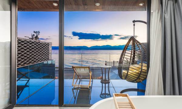 Dali Spirited Away Panoramic Sea View Guesthouse (Erhai Ecological Corridor San Sheng Island Branch)