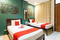 RedDoorz @ Balay Hiraya Apartment Hotels in Negros Occidental