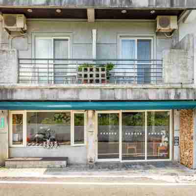 墾丁牧場旅棧二手童話民宿 Hotel Exterior