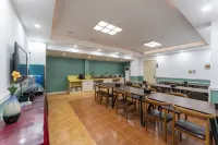 Yixuan Hotel (Lianyungang Suning Square High speed Railway Station Branch)
