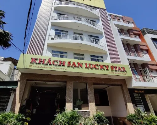 Lucky Star Hotel バンメトートのホテル