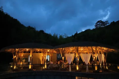 安吉雲半間 · 野奢度假飯店