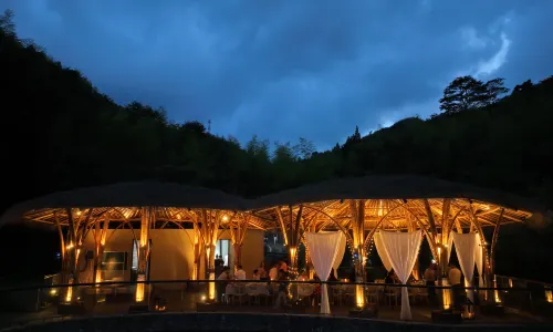 安吉雲半間 · 野奢度假飯店