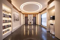 昆明老街景星街亞朵酒店 - 3星級