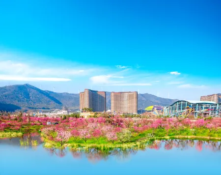 Longemont  happy World Hotel Отели рядом с достопримечательностью «Taihu Lake Longemont Paradise»