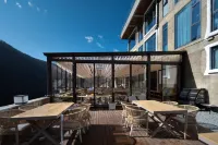 Yueshan Four Seasons Homestay - bar