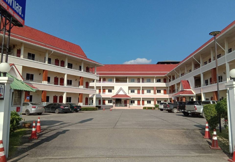 hotel overview picture