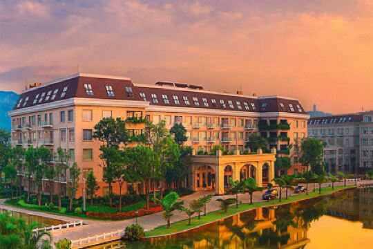 Huquan Resorts & Spa