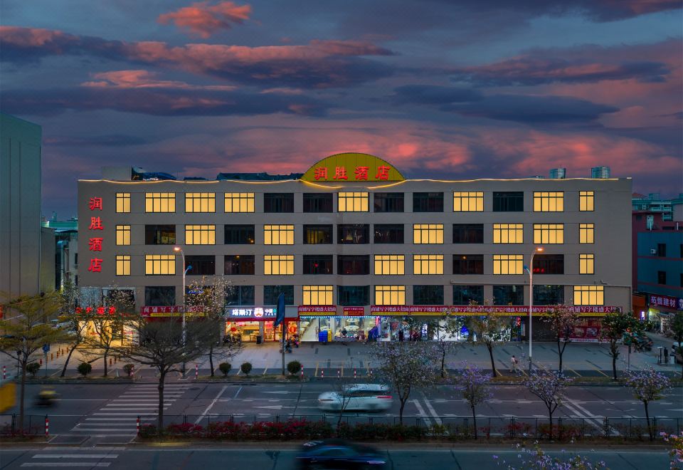 hotel overview picture