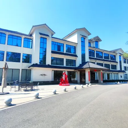 Jiulongshan Resort Hotel