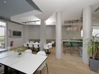 B&B HOTEL Berlin-Airport - breakfast