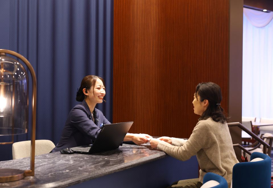 호텔 스프링스 마쿠하리 프리미어 썸네일