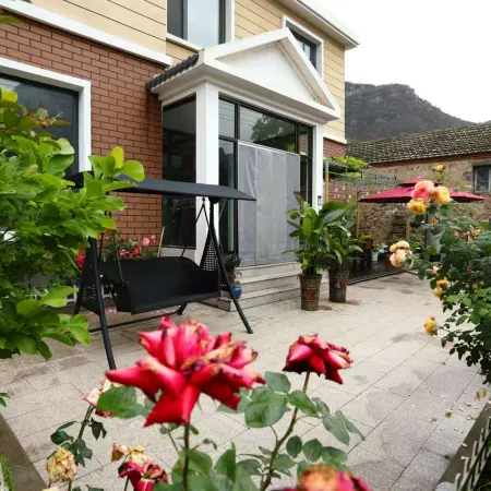 Floral Hotel·Jingshui Shanju hotel (Yesanpo Bailixia Scenic Area)