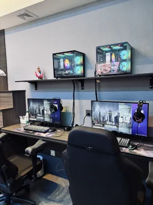 725 Esports Hotel