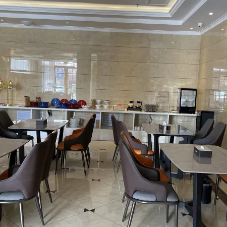 Jinyi Hotel (Zhenhua Commercial Building High-speed Railway Station)