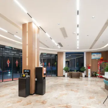 Yunding Hotel (Hanzhong Yang County Government Administrative Service Center)