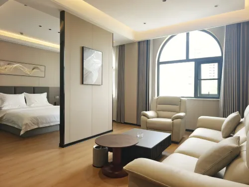 Ruiyuan Hotel (Yexian Commercial Street Store)