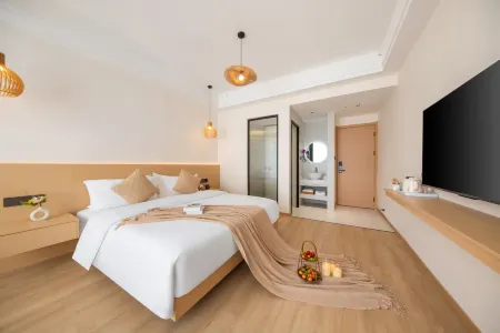 Libo Xiaoqi Kongshan Tangyuan Homestay Отели рядом с достопримечательностью «Wolong Pond»