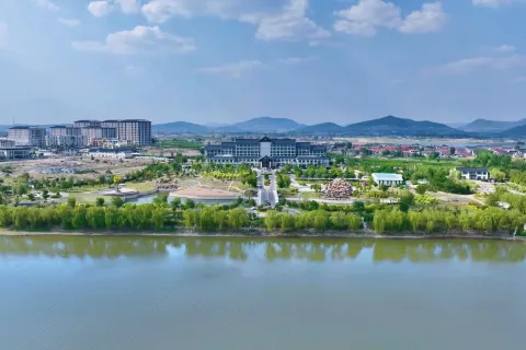 Mengyin Yunmeng Hotel
