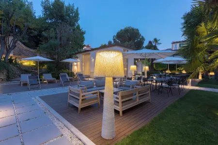 Palazzo Castri 1874 Spa & Garden Отели рядом с достопримечательностью «San Felice in Piazza»