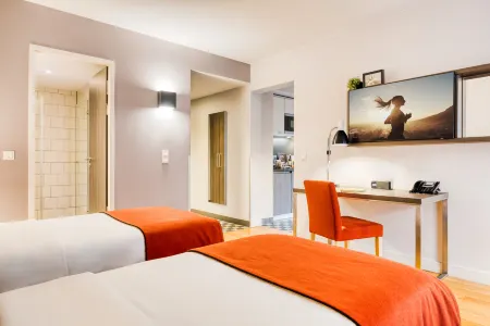 Citadines Michel Hamburg Отели рядом с достопримечательностью «Б-515»