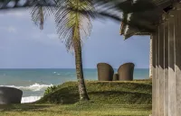 The Frangipani Tree by Edwards Collection - Thalpe - de playa