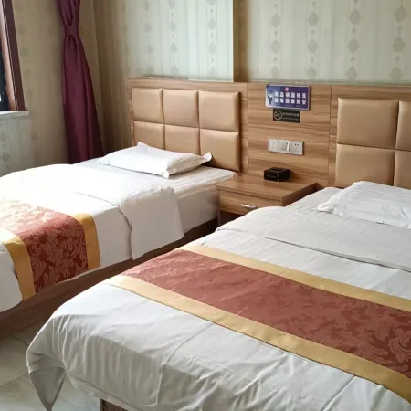 Huangling Longxuan Hotel