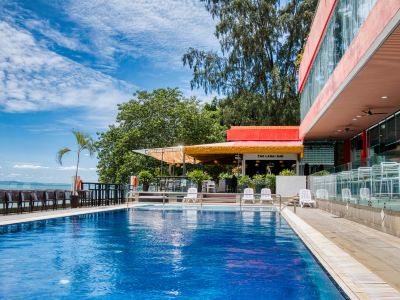 Hotel Sentral Seaview @ Beachfront