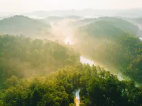 Freely Hover Golden Shuitai Hot Spring Town