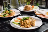 Central Hotel Vang Vieng - Breakfast