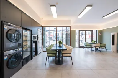 HomeUPHuayiSelectedHotel (TianjinWuqingChaguPortScienceandTechnologyValleyIndustrialParkBranch) Hotel a Tianjin