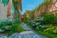 Zunyang Hidden House Garden Homestay (Suning Plaza Branch)
