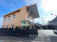 Al-Barokah Embun Syariah Hotels in Karya Baru
