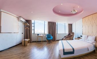 Urban Convenient Hotel (Yugan County Citizen Park)