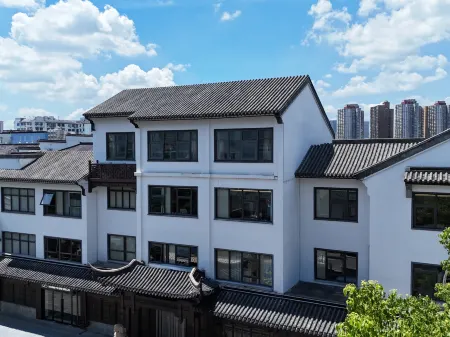 Wangyu E-Sports Hotel (Nanjing Confucius Temple Pedestrian Street)