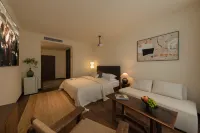 Peak Vista-Golden Peaks View Resort: Sky Garden Café & Snow Mountain Terrace (Lijiang Ancient Town) 리장금탑 관광지 주변 호텔