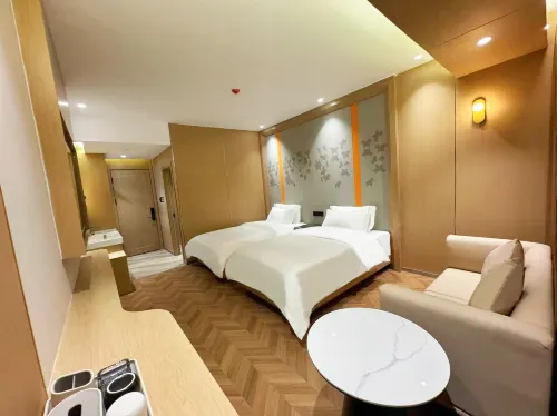 Guazhou Huitong Hotel