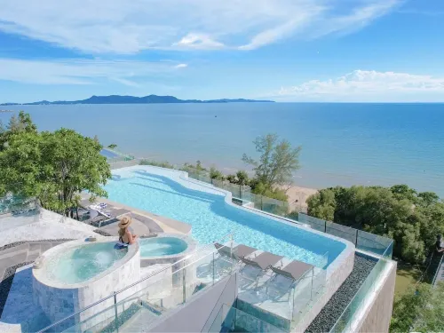 Bayphere Hotel Pattaya JC