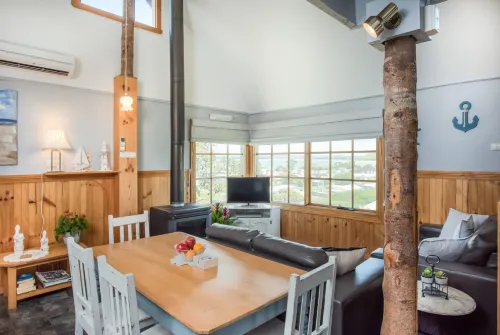 Angel's Aisle Cottages Hotel di Crayfish Creek