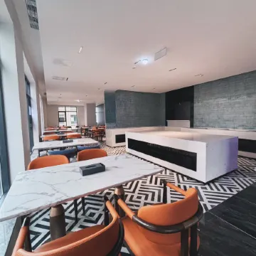 Hualu Hotel (Changsha Wuyi Square IFS International Finance Center) Отели рядом с достопримечательностью «Orange Island»