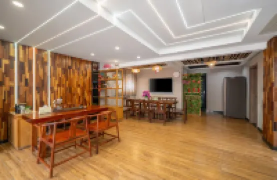 Foshan Qingsongli Homestay (Shunfengshan Park)