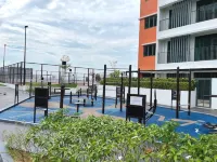 Bahagia Family House in Meritus