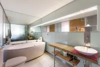 The Henry Jones Art Hotel Hotels in Bellerive