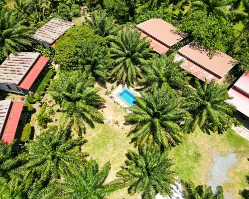Baan Reena Resort Hotels near Mai Kaew