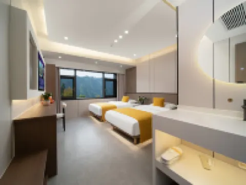 Jiuhua Mountain Lanshan Homestay (Tiantai Cableway) Hotels near Huatai Scenic Area